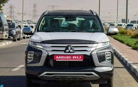 Mitsubishi Pajero Sport III рестайлинг, 2023 год, 3 883 003 рублей, 3 фотография