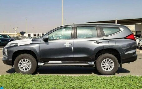 Mitsubishi Pajero Sport III рестайлинг, 2023 год, 3 883 003 рублей, 7 фотография