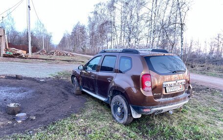Renault Duster I рестайлинг, 2014 год, 370 000 рублей, 2 фотография