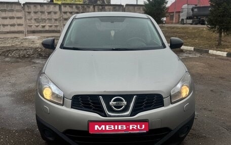 Nissan Qashqai, 2011 год, 870 000 рублей, 2 фотография