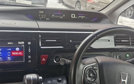 Honda Stepwgn IV, 2016 год, 2 050 000 рублей, 26 фотография