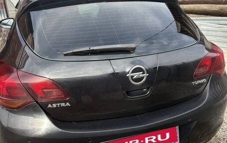 Opel Astra J, 2011 год, 680 000 рублей, 2 фотография