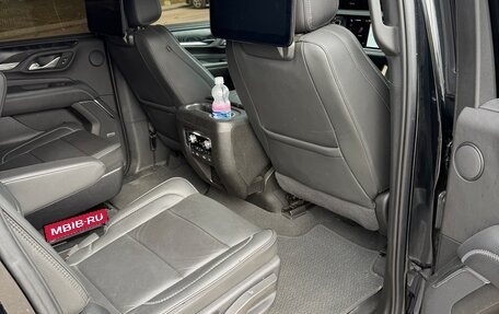 GMC Yukon IV, 2022 год, 8 900 000 рублей, 11 фотография