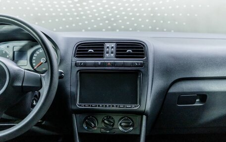 Volkswagen Polo VI (EU Market), 2011 год, 599 000 рублей, 14 фотография