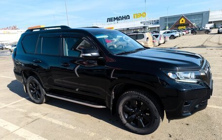 Toyota Land Cruiser Prado 150 рестайлинг 2, 2020 год, 7 400 000 рублей, 3 фотография