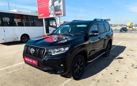 Toyota Land Cruiser Prado 150 рестайлинг 2, 2020 год, 7 400 000 рублей, 2 фотография
