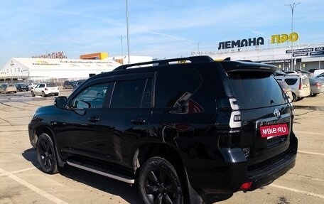 Toyota Land Cruiser Prado 150 рестайлинг 2, 2020 год, 7 400 000 рублей, 8 фотография