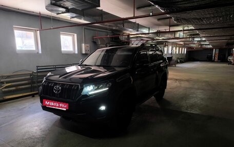 Toyota Land Cruiser Prado 150 рестайлинг 2, 2020 год, 7 400 000 рублей, 5 фотография