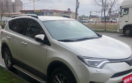 Toyota RAV4, 2016 год, 1 900 000 рублей, 3 фотография