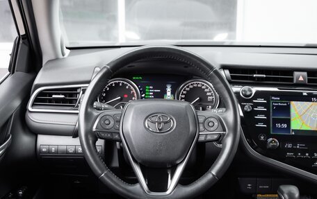 Toyota Camry, 2019 год, 2 990 000 рублей, 15 фотография