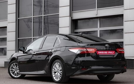 Toyota Camry, 2019 год, 2 990 000 рублей, 11 фотография