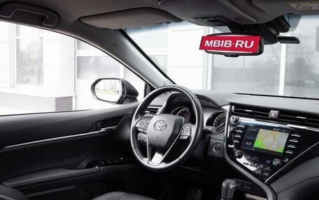 Toyota Camry, 2019 год, 2 990 000 рублей, 25 фотография