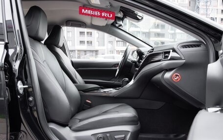 Toyota Camry, 2019 год, 2 990 000 рублей, 38 фотография