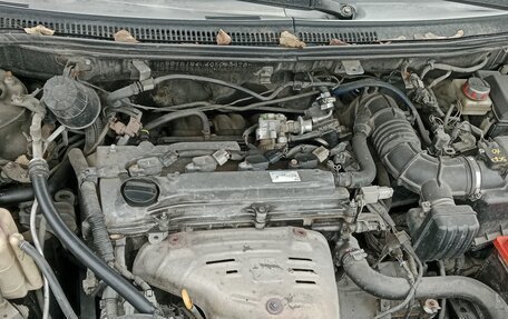 Toyota Avensis III рестайлинг, 2005 год, 654 000 рублей, 2 фотография