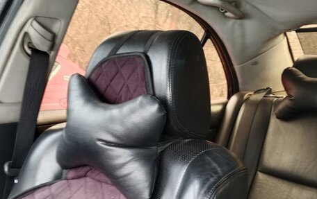 Toyota Avensis III рестайлинг, 2005 год, 654 000 рублей, 8 фотография