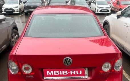 Volkswagen Jetta VI, 2010 год, 689 000 рублей, 2 фотография