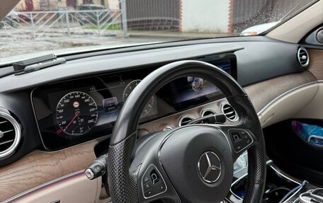 Mercedes-Benz E-Класс, 2016 год, 3 850 000 рублей, 10 фотография