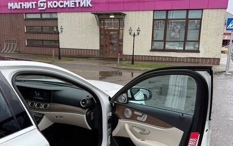 Mercedes-Benz E-Класс, 2016 год, 3 850 000 рублей, 12 фотография