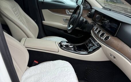 Mercedes-Benz E-Класс, 2016 год, 3 850 000 рублей, 17 фотография