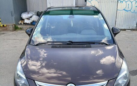 Opel Zafira C рестайлинг, 2012 год, 1 250 000 рублей, 2 фотография