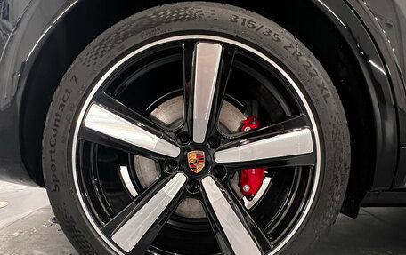 Porsche Cayenne III, 2025 год, 28 000 000 рублей, 22 фотография