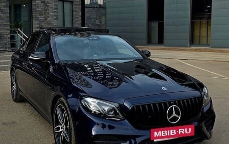 Mercedes-Benz E-Класс AMG, 2018 год, 4 995 000 рублей, 4 фотография