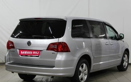 Volkswagen Routan, 2010 год, 1 170 000 рублей, 6 фотография