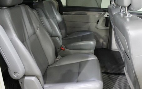 Volkswagen Routan, 2010 год, 1 170 000 рублей, 15 фотография