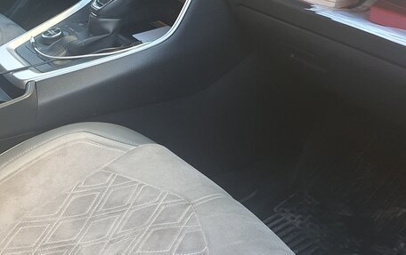 Toyota RAV4, 2021 год, 3 550 000 рублей, 8 фотография