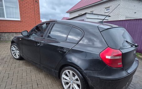 BMW 1 серия, 2010 год, 750 000 рублей, 4 фотография