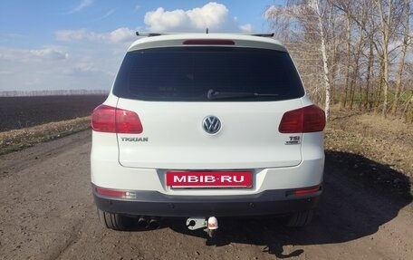 Volkswagen Tiguan I, 2015 год, 1 375 000 рублей, 5 фотография