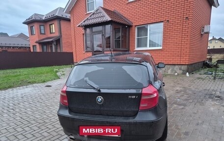 BMW 1 серия, 2010 год, 750 000 рублей, 3 фотография