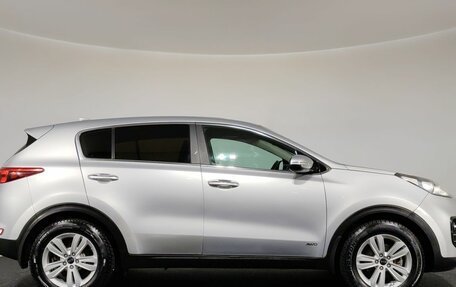 KIA Sportage IV рестайлинг, 2018 год, 1 800 000 рублей, 4 фотография