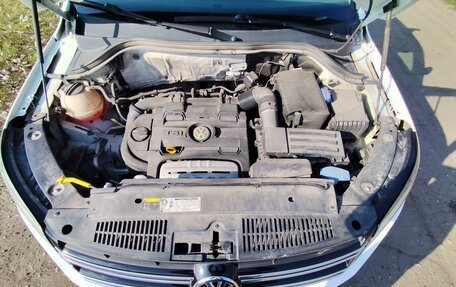 Volkswagen Tiguan I, 2015 год, 1 375 000 рублей, 28 фотография