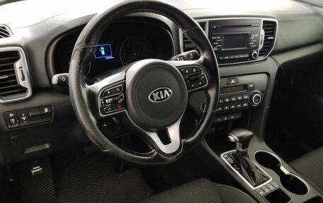 KIA Sportage IV рестайлинг, 2018 год, 1 800 000 рублей, 12 фотография