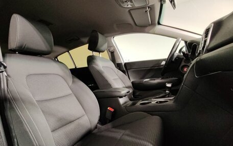 KIA Sportage IV рестайлинг, 2018 год, 1 800 000 рублей, 16 фотография