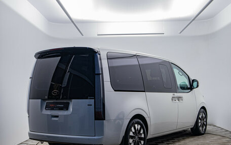 Hyundai Staria, 2022 год, 5 590 000 рублей, 4 фотография