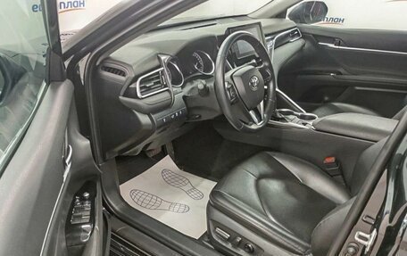 Toyota Camry, 2023 год, 3 211 000 рублей, 8 фотография