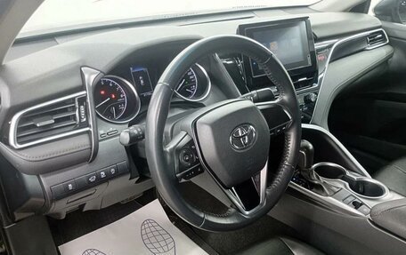 Toyota Camry, 2023 год, 3 211 000 рублей, 6 фотография