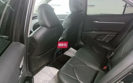 Toyota Camry, 2023 год, 3 211 000 рублей, 10 фотография