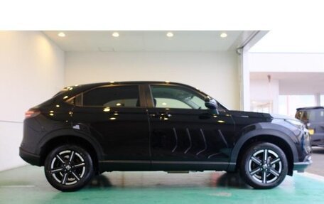 Honda Vezel, 2023 год, 1 934 000 рублей, 5 фотография