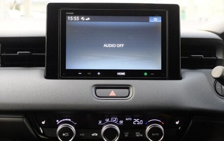 Honda Vezel, 2023 год, 1 934 000 рублей, 13 фотография