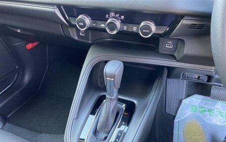 Honda Vezel, 2023 год, 1 723 000 рублей, 13 фотография