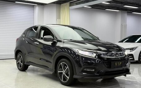 Honda Vezel, 2022 год, 1 683 000 рублей, 3 фотография
