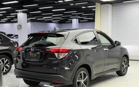 Honda Vezel, 2022 год, 1 683 000 рублей, 5 фотография