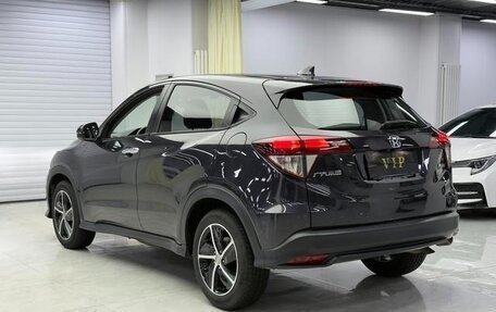 Honda Vezel, 2022 год, 1 683 000 рублей, 6 фотография