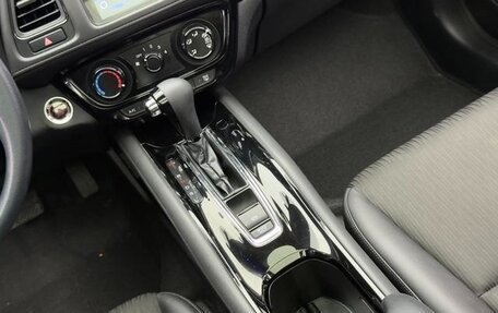 Honda Vezel, 2022 год, 1 683 000 рублей, 15 фотография