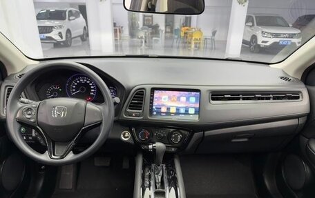 Honda Vezel, 2022 год, 1 683 000 рублей, 14 фотография
