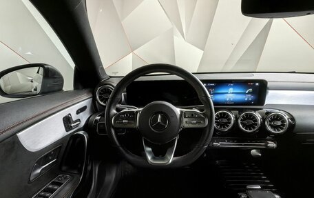 Mercedes-Benz CLA, 2021 год, 3 143 000 рублей, 19 фотография