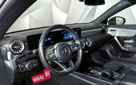 Mercedes-Benz CLA, 2021 год, 3 143 000 рублей, 18 фотография